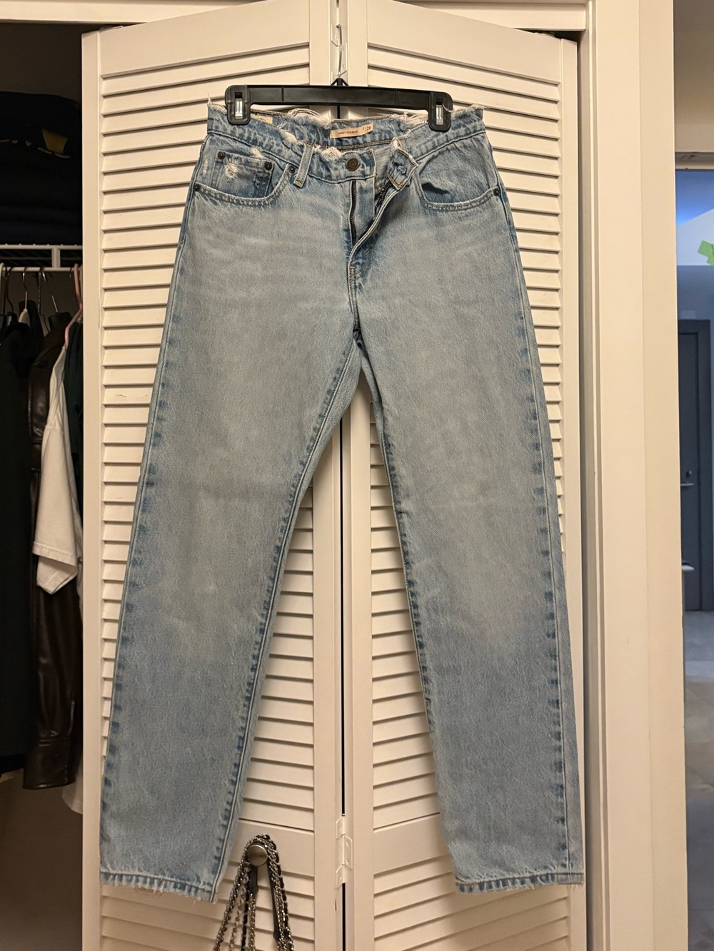 Levi’s Blue Jeans Middy Straight 
Size 28